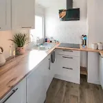 2 Bedroom Cozy In La Presqu'