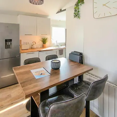 2 Bedroom Stunning In La Presqu' Casa vacanze *
